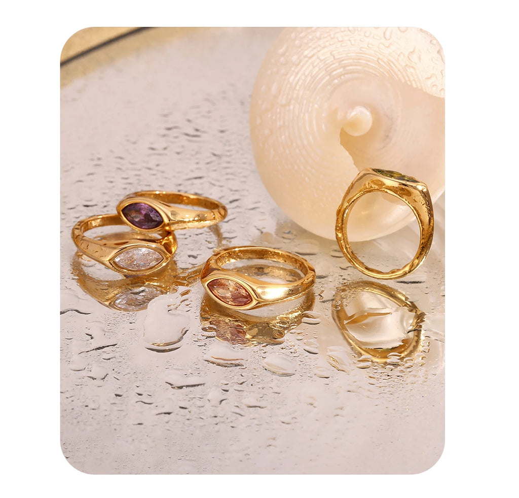 Marquise 18k gold signet ring